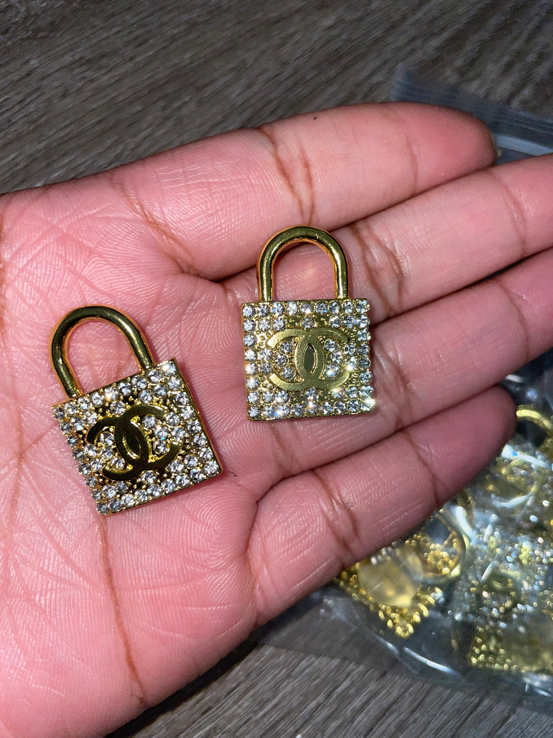 Croc charms with back (gold) – LushKreationz